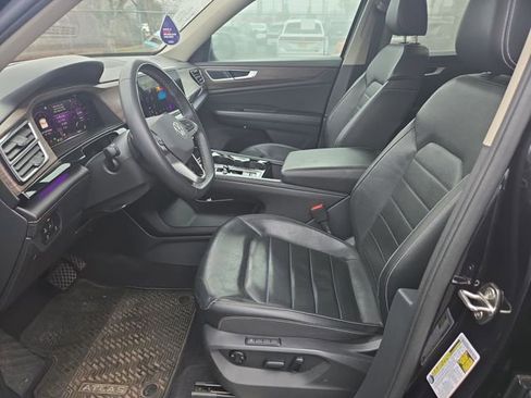 Used 2024 Volkswagen Atlas SEL image 10