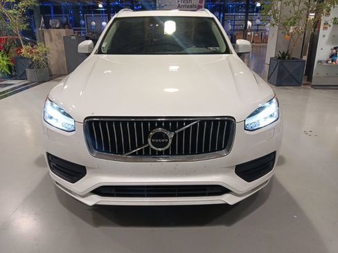 Used 2021 Volvo XC90 T6 Momentum w/ Climate Package AWD/4WD image 3
