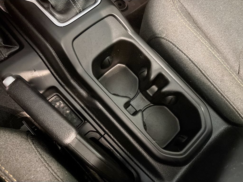 Certified 2024 Jeep Wrangler Unlimited AWD/4WD image 16