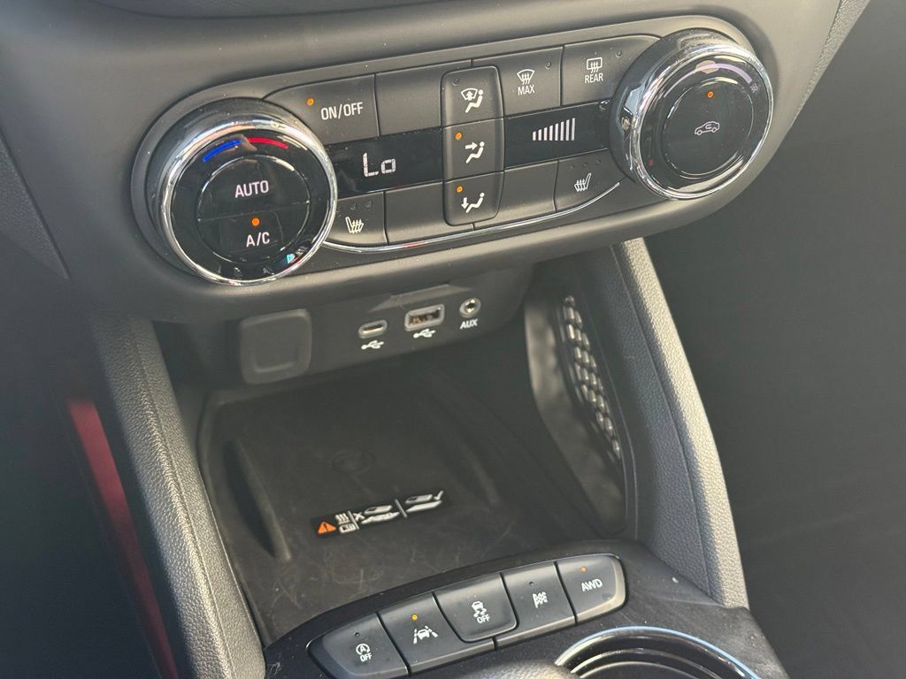 Used 2023 Chevrolet TrailBlazer RS w/ Sun and Liftgate Package AWD/4WD image 18