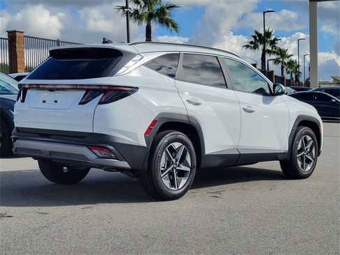 New 2026 Hyundai Tucson SEL image 2