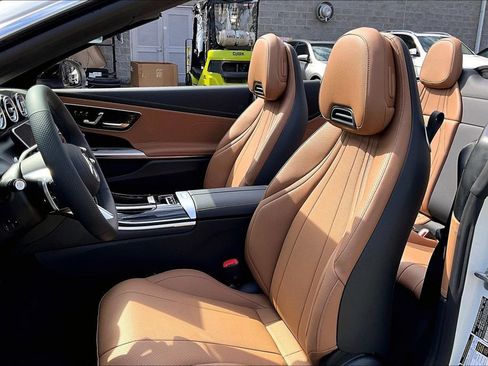 New 2026 Mercedes-Benz CLE 450 4MATIC Cabriolet image 9