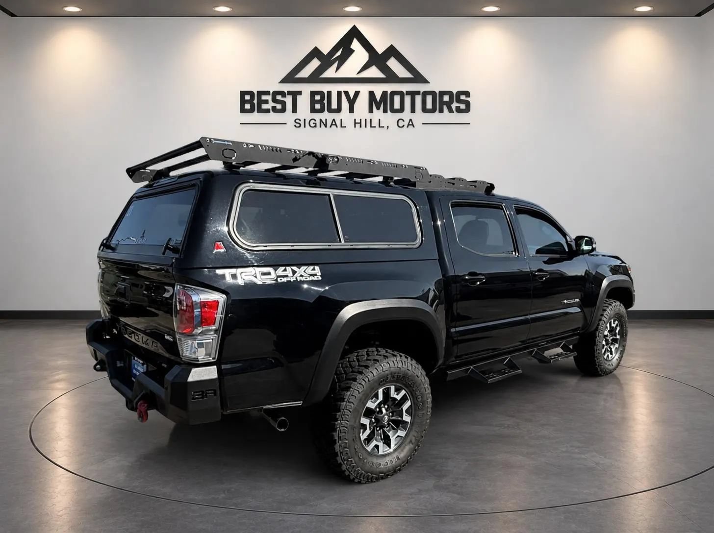 Used 2022 Toyota Tacoma TRD Off-Road AWD/4WD image 8