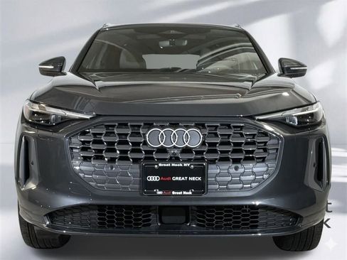 Certified 2025 Audi Q5 2.0T Premium w/ Convenience Package image 25