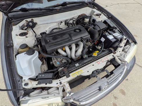 Used 2002 Toyota Corolla CE image 12