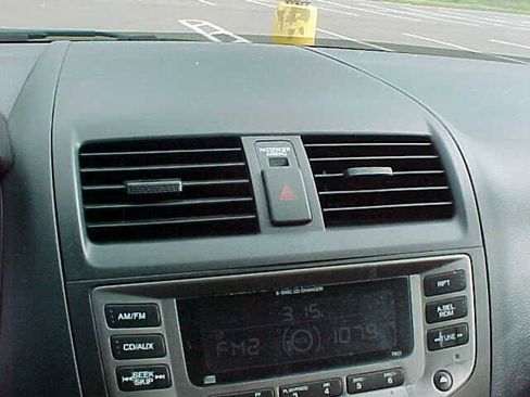 Used 2007 Honda Accord SE image 18