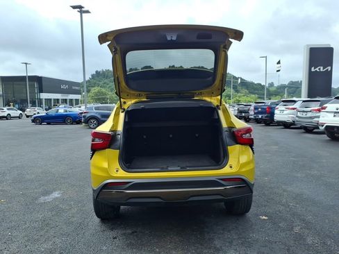 Used 2025 Chevrolet Trax ACTIV FWD image 14
