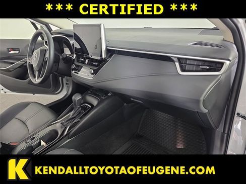 Certified 2025 Toyota Corolla XLE image 11