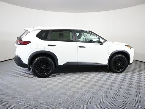 Used 2021 Nissan Rogue S AWD/4WD image 7