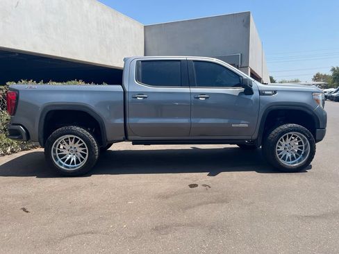 Used 2021 GMC Sierra 1500 Elevation w/ X31 Off-Road Package AWD/4WD image 5