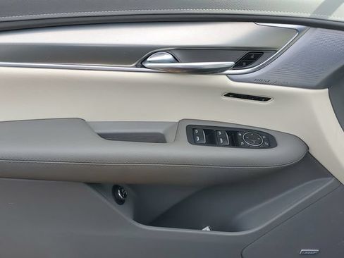 Certified 2024 Cadillac XT5 Premium Luxury w/ LPO, Floor Liner Package AWD/4WD image 10