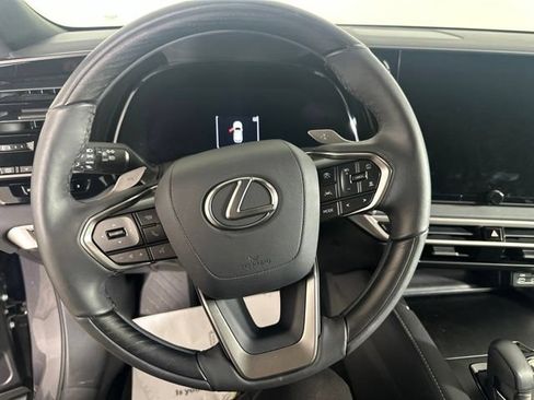Used 2025 Lexus RX 350 AWD image 19