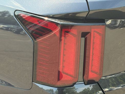 New 2026 Kia Sorento LX FWD image 17