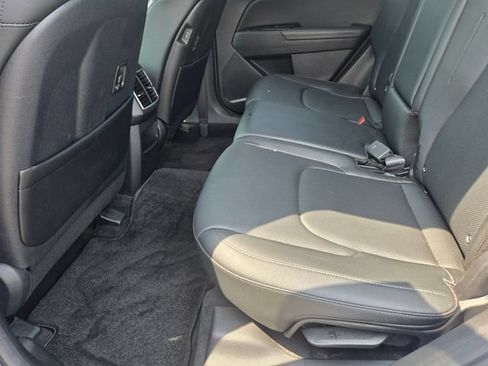 Used 2023 Kia Sportage EX FWD image 27