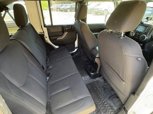 Used 2018 Jeep Wrangler Unlimited Sport S AWD/4WD image 26