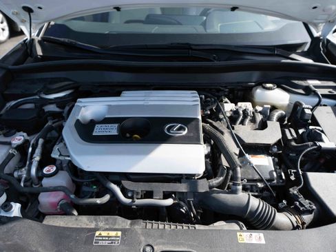 Used 2022 Lexus UX 250h w/ Premium Package image 31