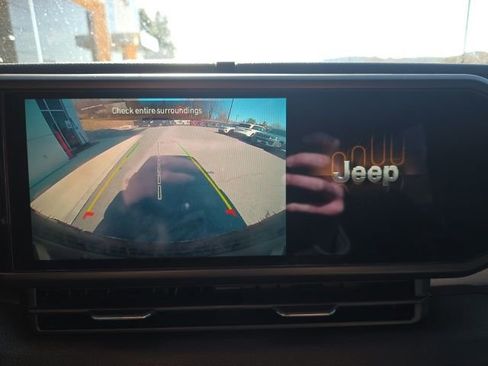 Certified 2024 Jeep Wrangler Sport AWD/4WD image 21