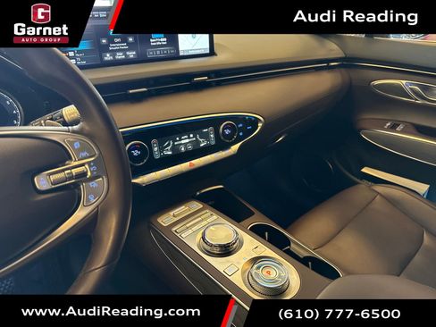 Used 2022 Genesis GV70 2.5T w/ Advanced Package image 17