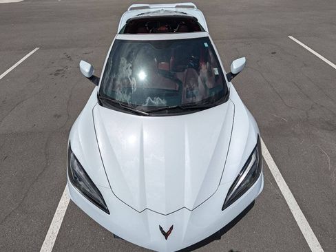 Used 2022 Chevrolet Corvette Stingray Premium Cpe w/ Z51 Performance Package RWD image 3