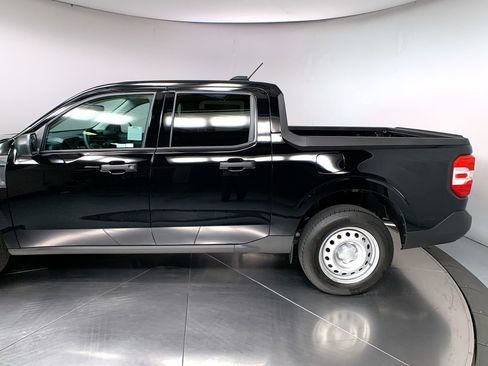 New 2025 Ford Maverick XL image 13