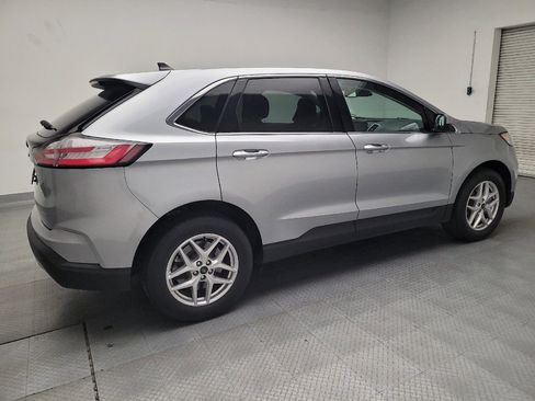 Used 2024 Ford Edge SEL image 10