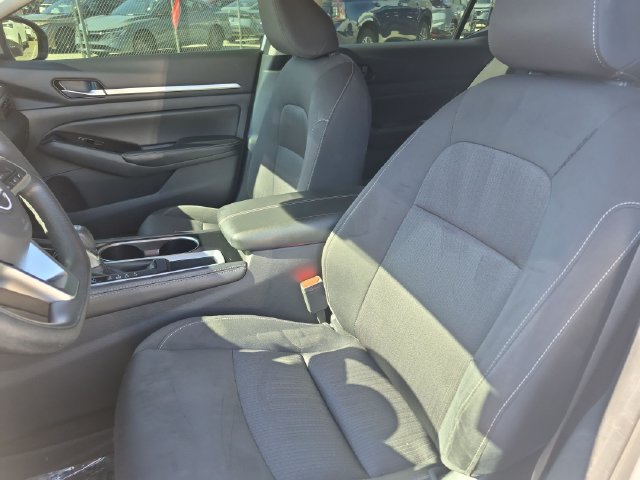 Certified 2023 Nissan Altima 2.5 SV FWD image 15