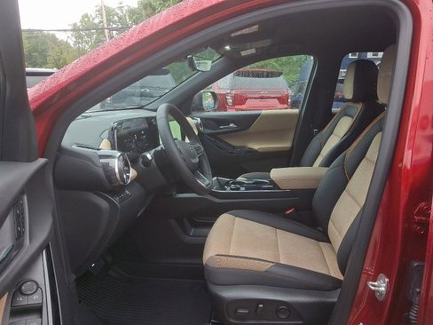 New 2026 Chevrolet Equinox ACTIV w/ Convenience Package III image 13