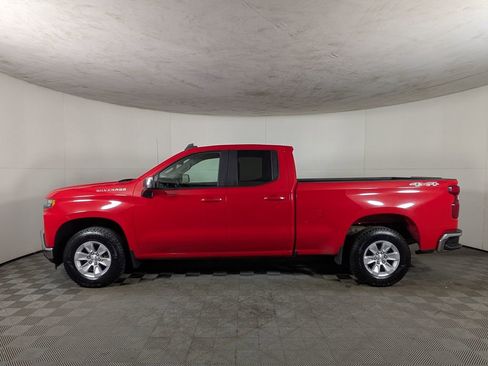 Used 2021 Chevrolet Silverado 1500 LT image 3