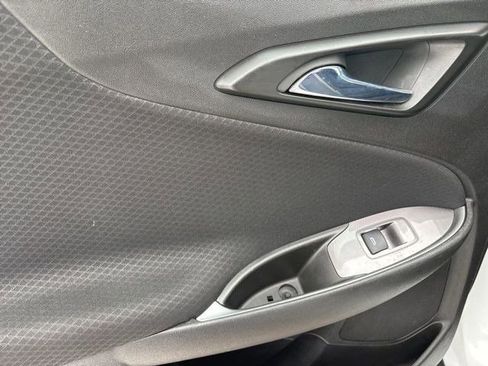 Used 2023 Chevrolet Malibu LT image 32