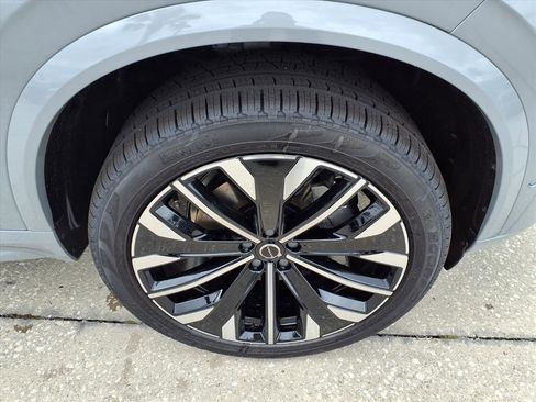 New 2026 Volvo XC90 B6 Ultra image 9