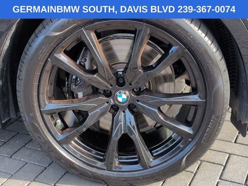 Used 2025 BMW X7 xDrive40i w/ M Sport Package AWD/4WD image 12