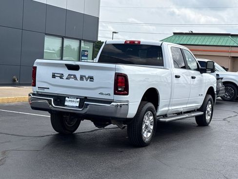 Used 2025 RAM 2500 Big Horn AWD/4WD image 3