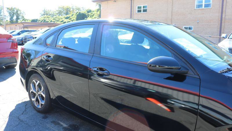 Used 2021 Kia Forte LXS FWD image 8