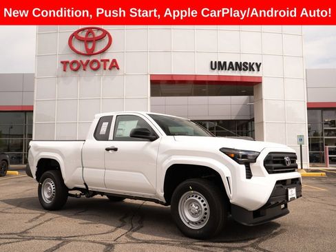 Used 2025 Toyota Tacoma SR image 1