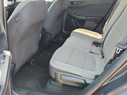 Used 2022 Ford Escape SE w/ SE Sport Appearance Package FWD image 23