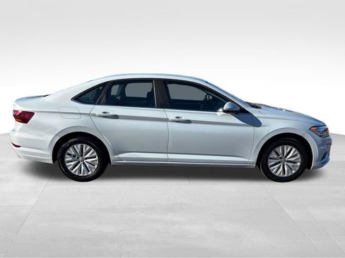 Used 2019 Volkswagen Jetta S w/ Driver Assistance Package image 9