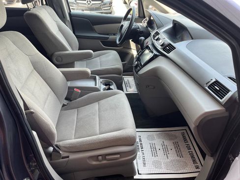 Used 2017 Honda Odyssey SE image 29