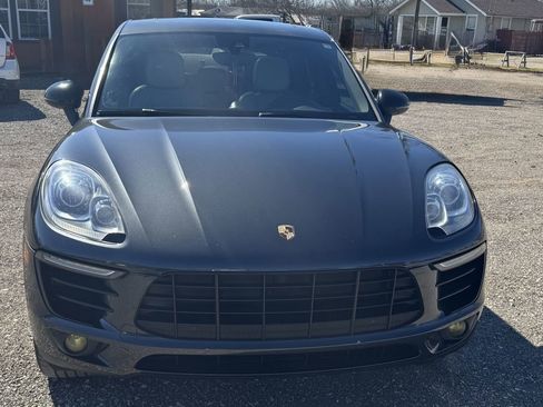 Used 2017 Porsche Macan S image 2