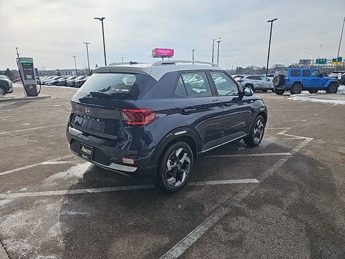 New 2026 Hyundai Venue SEL FWD image 5