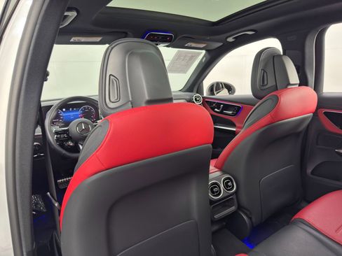 Used 2024 Mercedes-Benz GLC 43 AMG AMG GLC 43 w/ Driver Assist & image 43