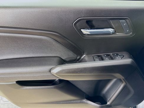 Used 2023 Chevrolet Colorado LT w/ LT Convenience Package image 18