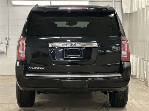 Used 2020 GMC Yukon Denali w/ Open Road Package image 4