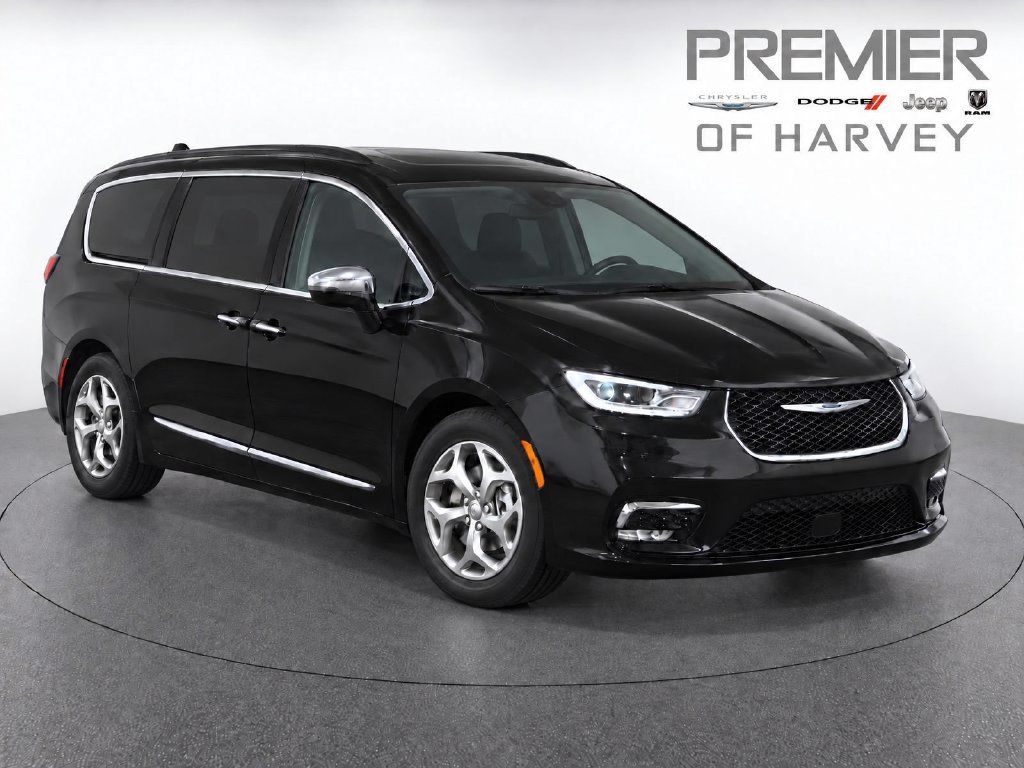 Used 2023 Chrysler Pacifica Limited FWD image 1