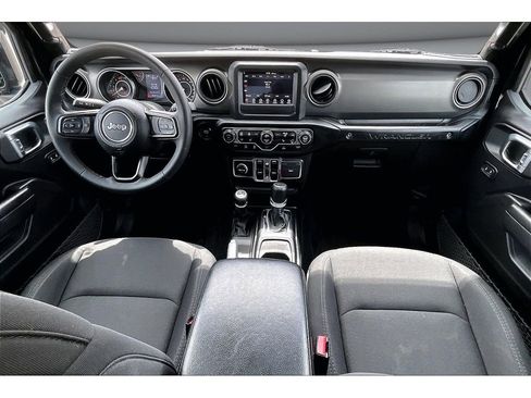 Used 2023 Jeep Wrangler Unlimited Sport AWD/4WD image 18