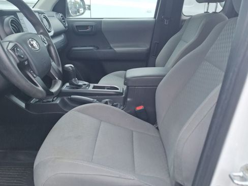 Used 2023 Toyota Tacoma SR RWD image 12