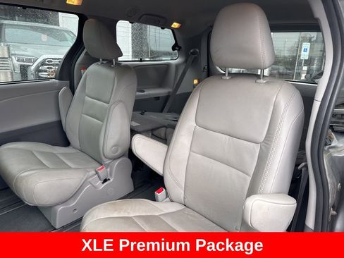 Used 2020 Toyota Sienna AWD image 16