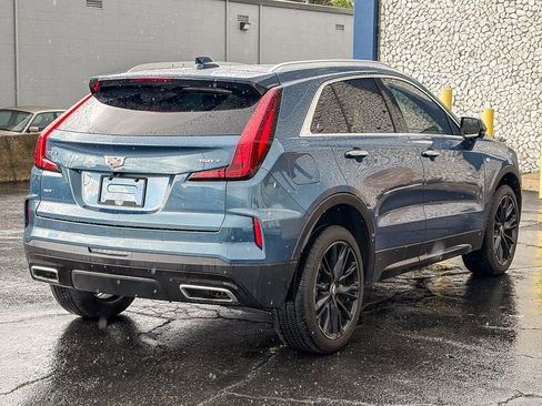 Used 2025 Cadillac XT4 Premium Luxury w/ Cold Weather Package AWD/4WD image 4