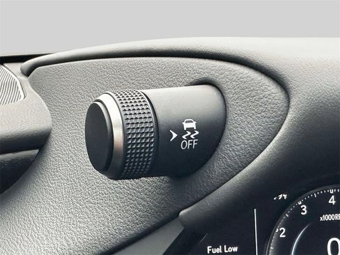 Certified 2023 Lexus ES 350 w/ Premium Package image 32