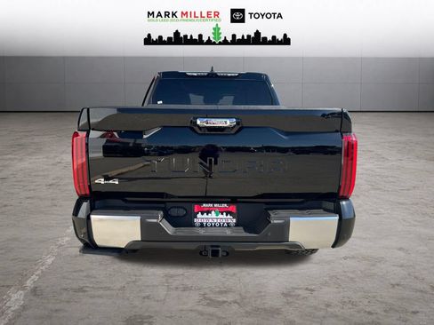 Used 2022 Toyota Tundra Limited w/ TRD Off-Road Package AWD/4WD image 4
