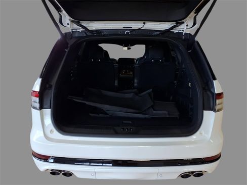 Certified 2025 Lincoln Aviator Black Label w/ Jet Appearance Package image 8